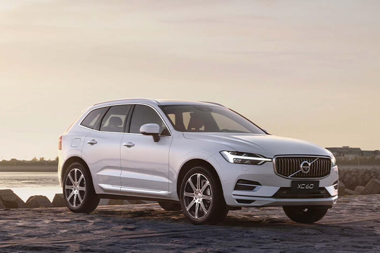沃尔沃XC60 全部在售 2023款 2022款 2021款 2020款 2019款 2018款