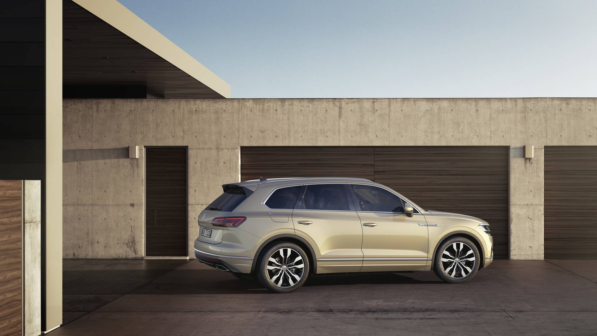 追逐光的脚步 海外试驾大众途锐V8 TDI