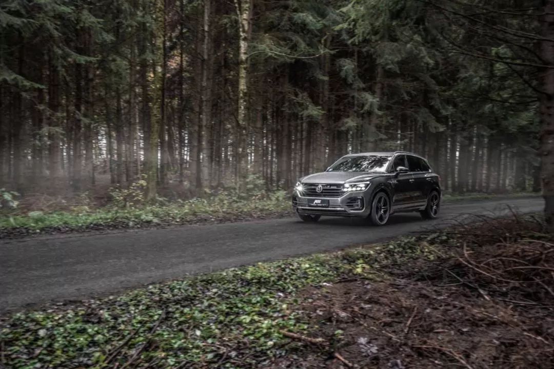 追逐光的脚步 海外试驾大众途锐V8 TDI