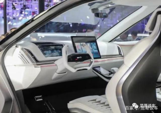 比亚迪首款千匹轿车！仰望U7内饰曝光：U8同款三屏设计