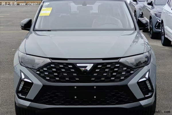 售11.79万起/3款配置 长安UNI-Z上市