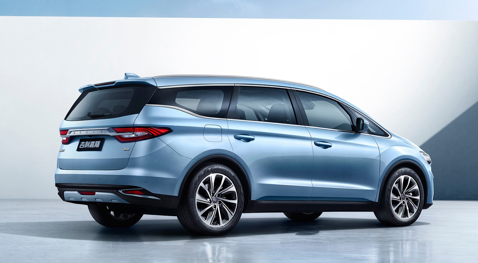 6座/8座可选：吉利首款纯电MPV翼真L380最新官图发布