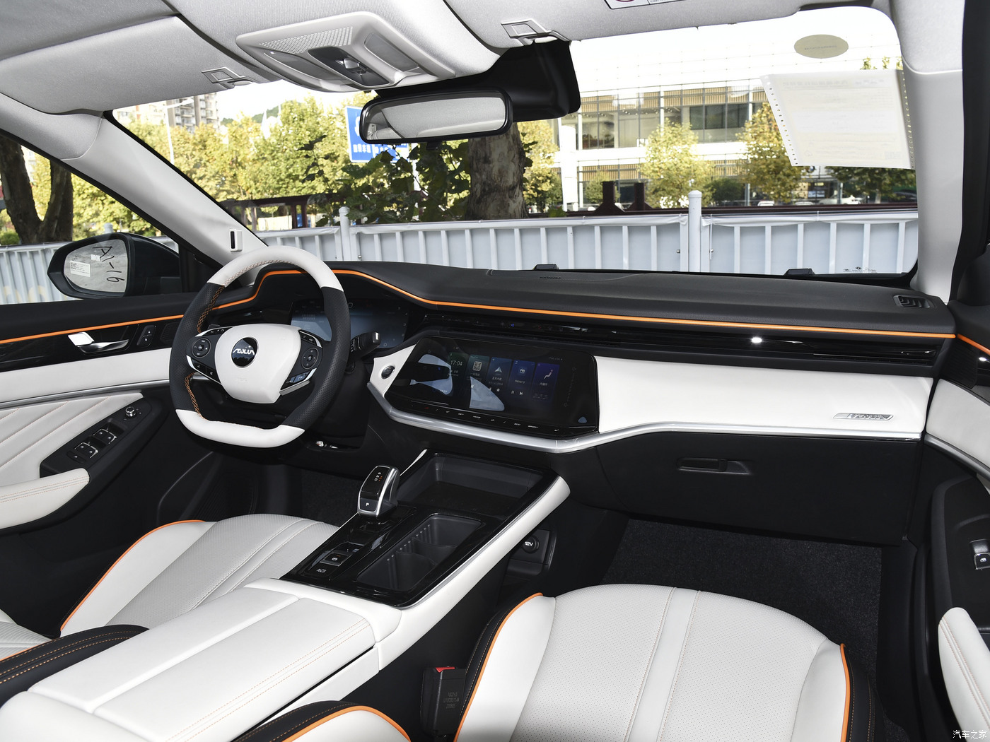 插混增程双模式/标配L2智驾，长安UNI-Z起售11.79万